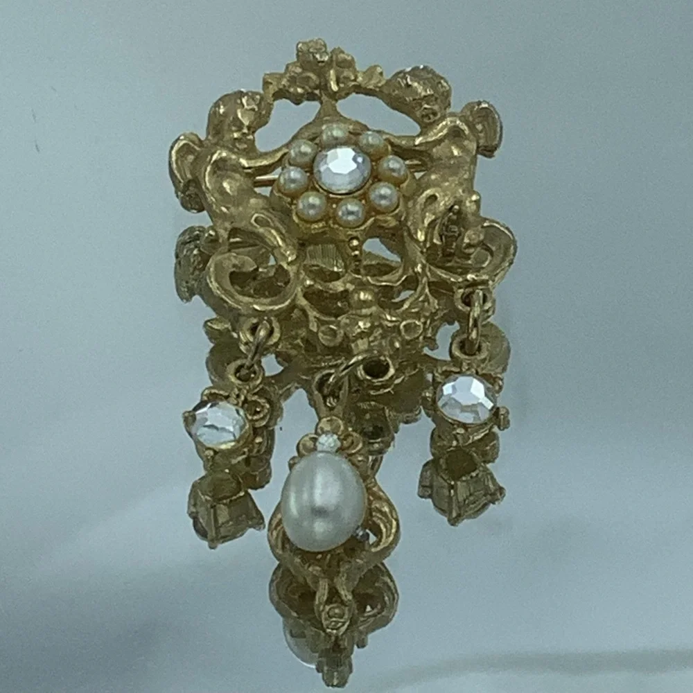 Craft Gold Tone Scrolled Brooch with Dangling Faux Pearls